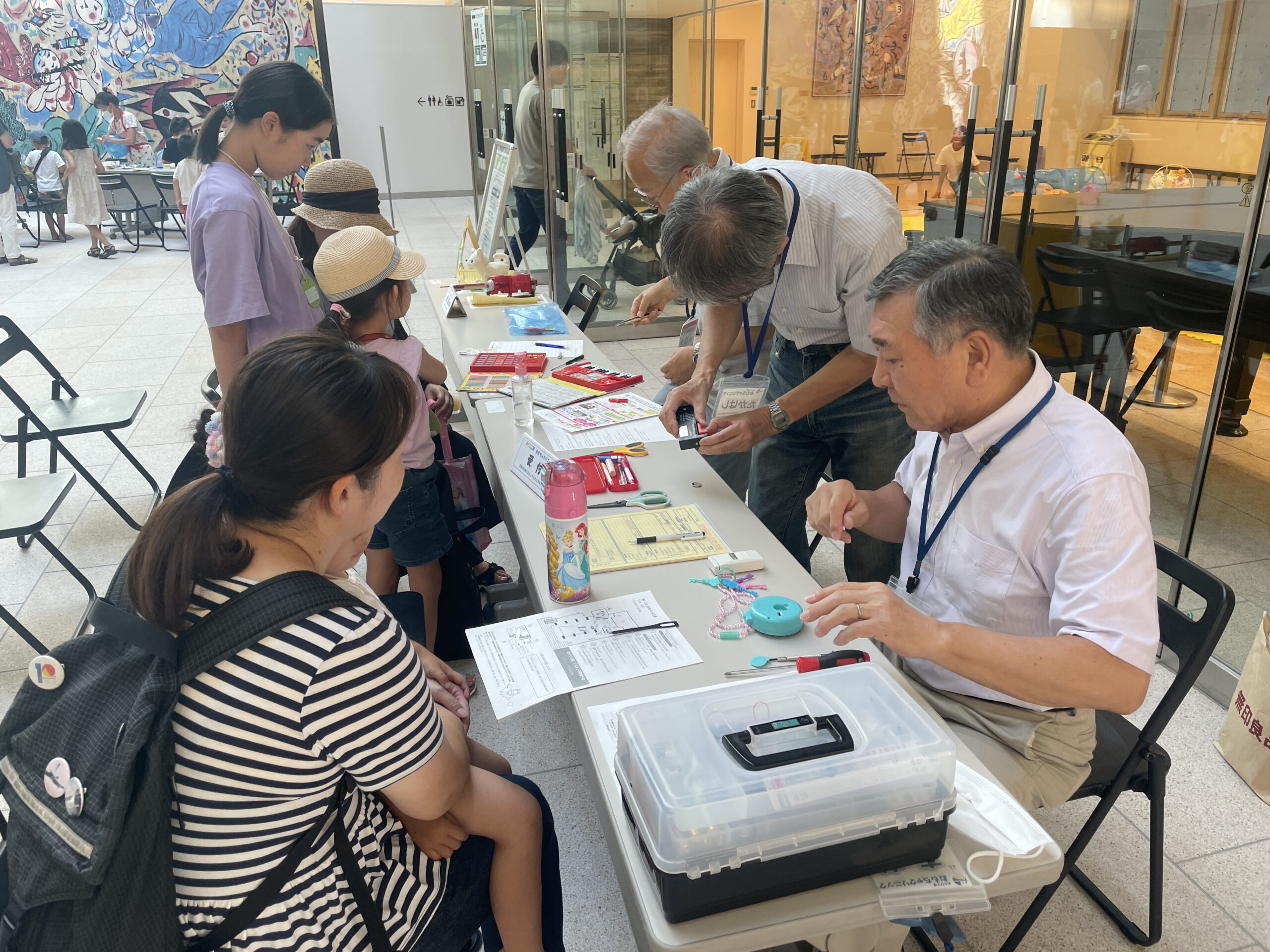 おもちゃクリニックの様子
